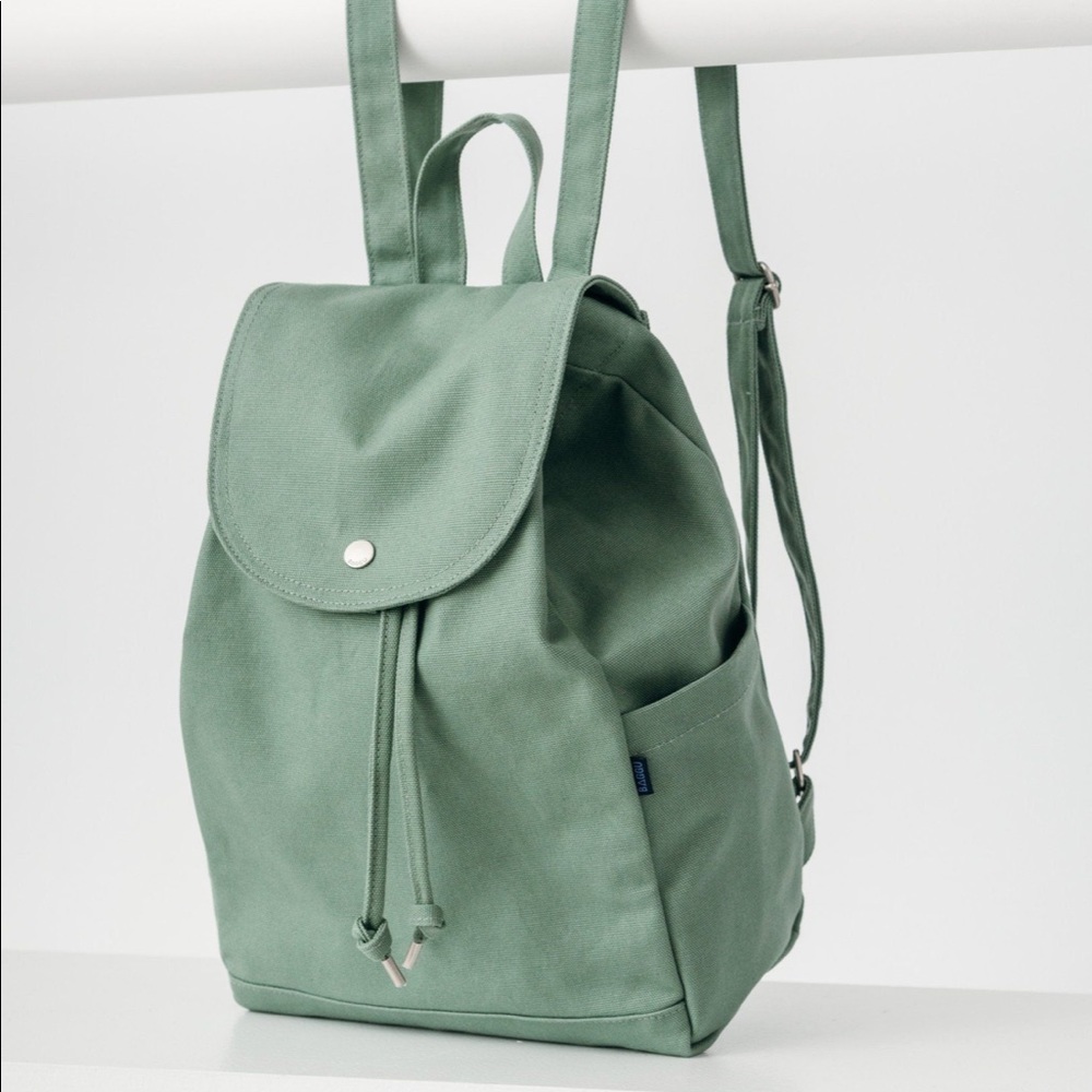 Baggu canvas drawstring backpack